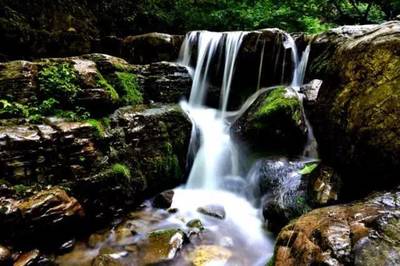北京周边夏天才23°的仙境,美过桂林,山水环绕,车程2h即达!